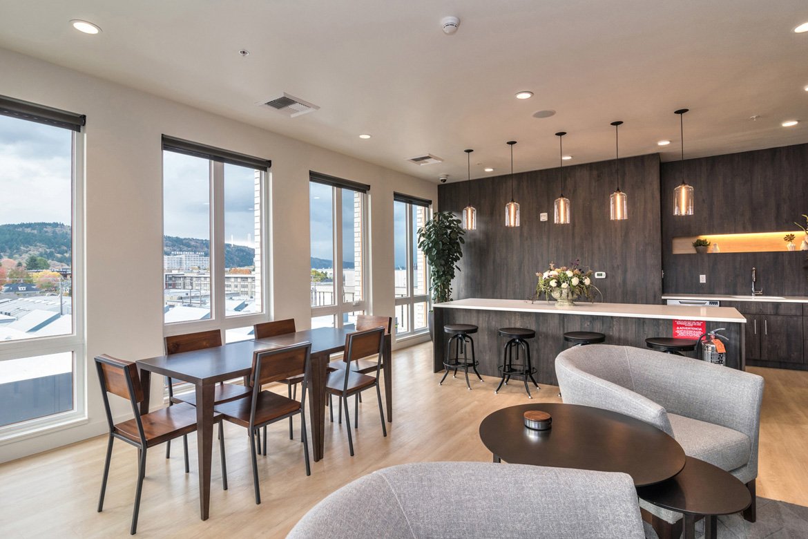 Fibertecwindows's tweet photo. A beautiful shot from a multi-residential project in Portland, Oregon https://t.co/MZowUWhpYg
