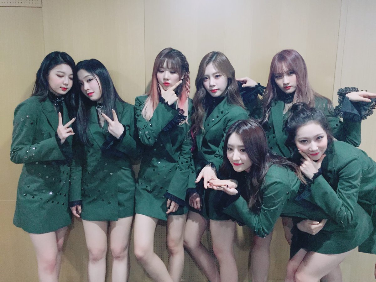 iop13356's tweet photo. Dream Catcher is selected as models for a Chinese fashion company https://t.co/SwC9apgU64 by #Damayanti_Kim27 via @c0nvey https://t.co/8XHdNquyYQ