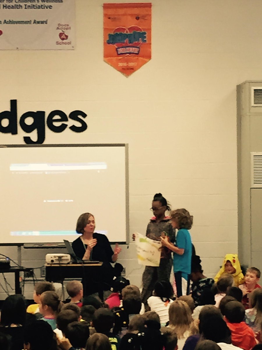 corleyl_lori's tweet photo. Cool Learning using Makey Makey at GSI. Great job, Ramsey, Insalaco &amp; class! @HodgesHoneyBee @Gwd50Schools https://t.co/UaSxp5GVtI