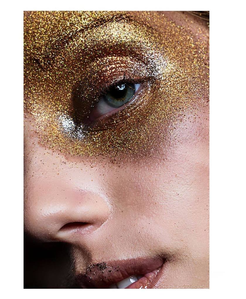 MonCapriceUW's tweet photo. Color y brillo
#MuyMonCaprice 
#MonCaprice.
.
.
.
.
.
#makeup #lingerie #lenceria #sexy #love https://t.co/P3RG878Duf https://t.co/uhU3AtiFDO
