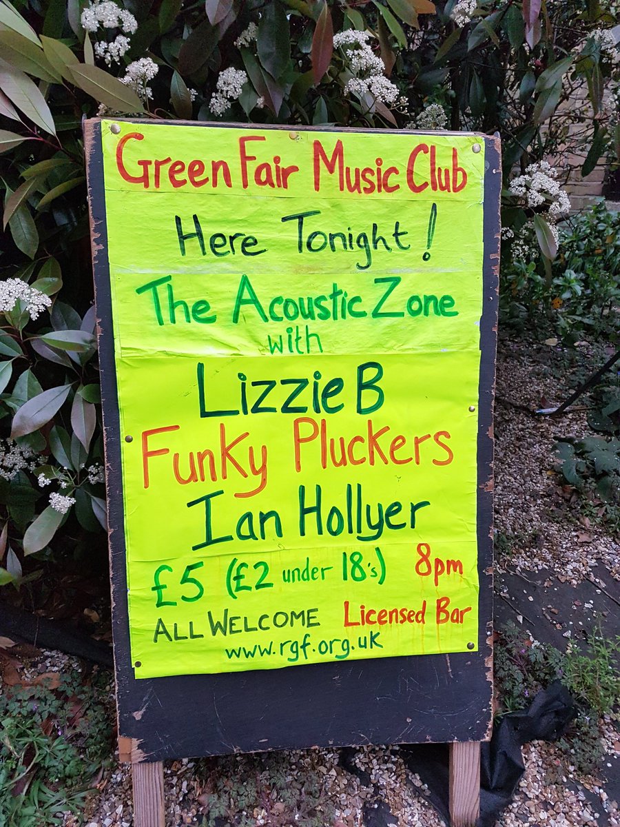 funkypluckers's tweet photo. At a loose end tonight? Head along to @RAFAclubILFORD for some great music  (including us!) #livemusic #ukulele #eastlondon https://t.co/JxejvmqBsx