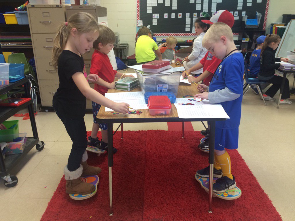 SheridanSES's tweet photo. We 💛 our new balance boards that Mrs. Marsh bought for us! Mind and body at work! #marsh19 #seslearners @SheridanSES https://t.co/4aQmoRan7i