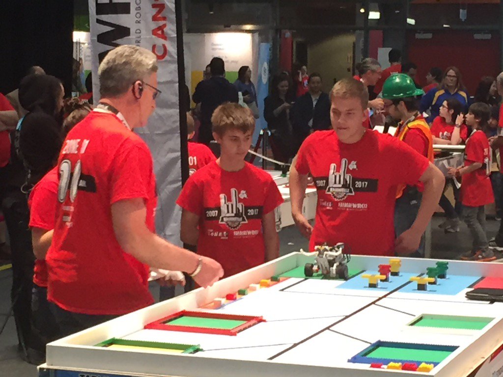 Go Casselman Go :)
Nous avons confiance en vous! Compétition Zone 01 en robotique à Montréal! <a href="/CSDCEO/">CSDCEO</a> <a href="/ESCCasselman/">ESC de Casselman</a>