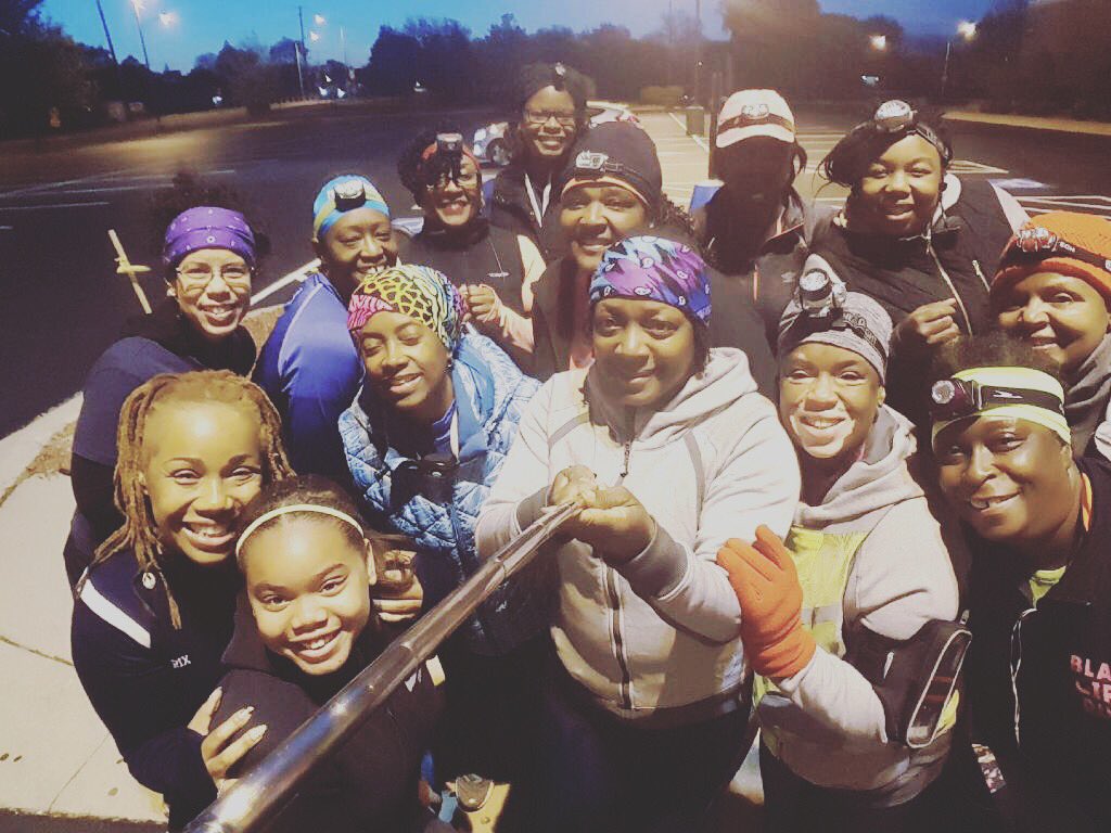 APosWelln1's tweet photo. #bgrchicago #bgrnation #sohosunrisesistahz #sohosunrisestrong #nowomanleftbehind #2017❤️ https://t.co/7X9Hc4kn1M