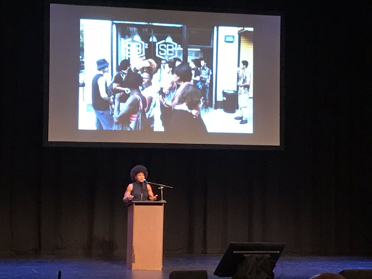 JO_Urbanist's tweet photo. "We used gaming tournaments for recruiting." Hosted Call of Duty, Cops vs Community. #startupbox #cnu25 https://t.co/mfGmIhYW1h
