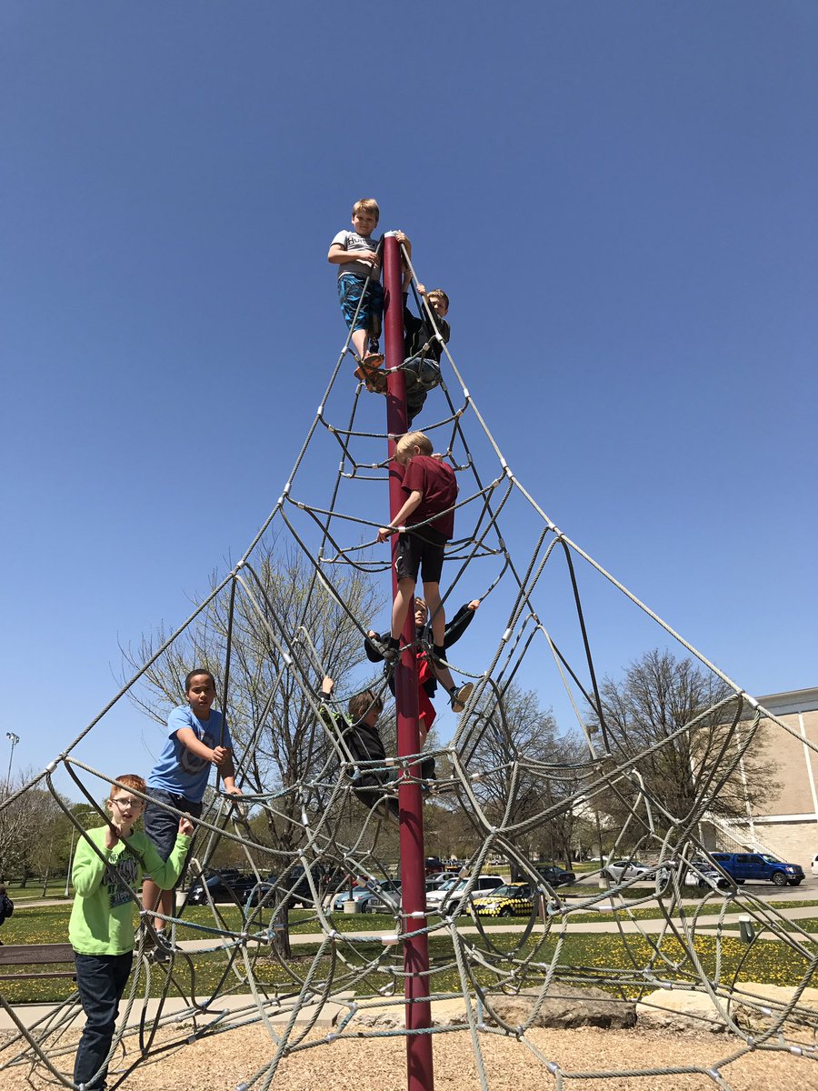 sam_kaeter's tweet photo. Having fun playing at the park and enjoying the wonderful weather!! #alasconnected #fieldtrip https://t.co/4Ne4iO4Ull