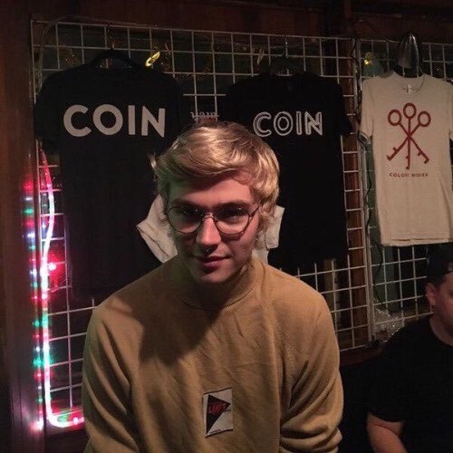 holymolyJFoley's tweet photo. ❤️❤️❤️❤️❤️ https://t.co/oD93BP1Q8e
