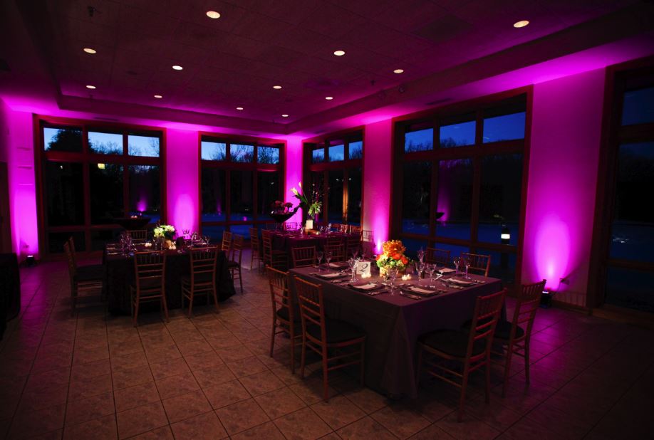 BritBeatEnt's tweet image. Change the entire atmosphere with BritBeat&apos;s intuitive uplighting.
britbeatentertainment.com/services/