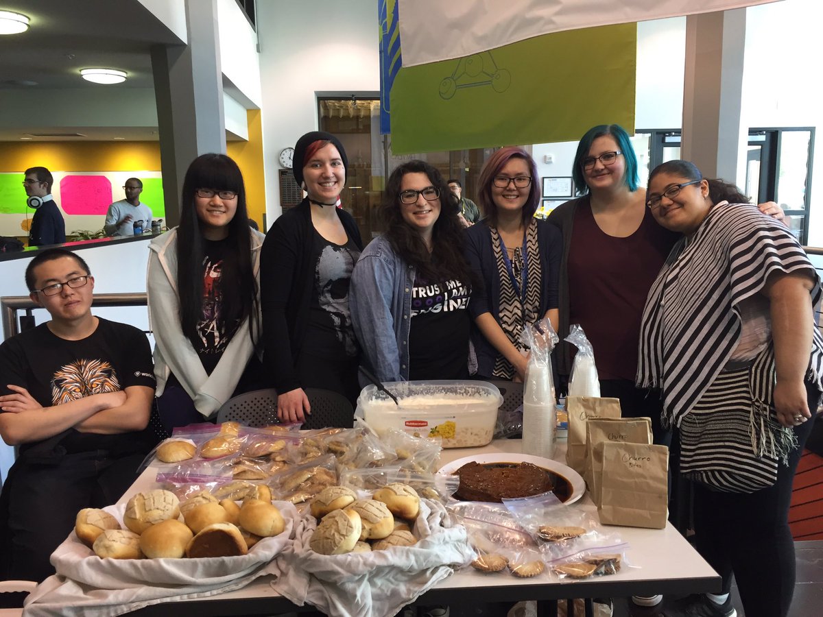Neumontu's tweet photo. Support the Society of Women Engineers and The Hispanic Fund and buy baked goods in The Commons. #neumont #nustudentlife https://t.co/rahGdTdAgu
