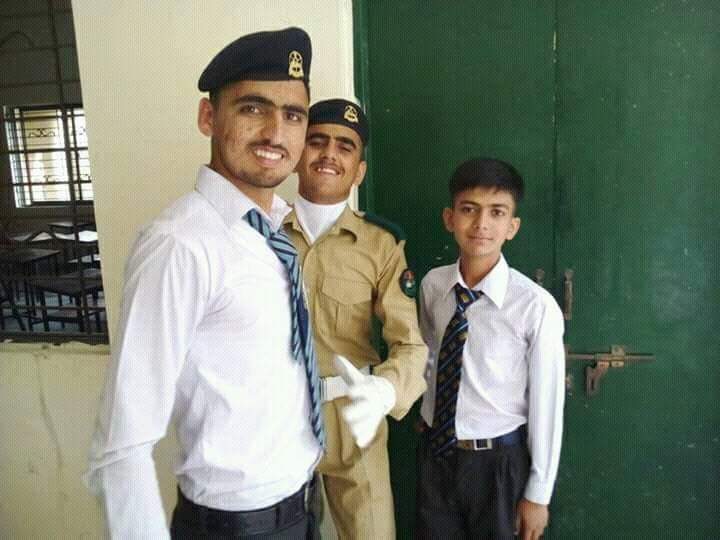 CSahail's tweet image. How am i