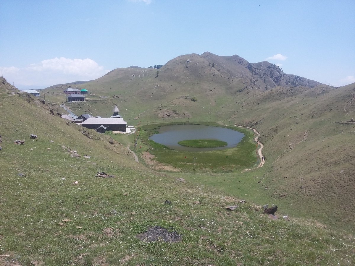 Ihemkushthakur's tweet photo. #IncredibleIndia #DevbhumiHimachal #PrasherLake #Himalayas #Peaceful #Devotional @narendramodi https://t.co/bgWIHtelxB