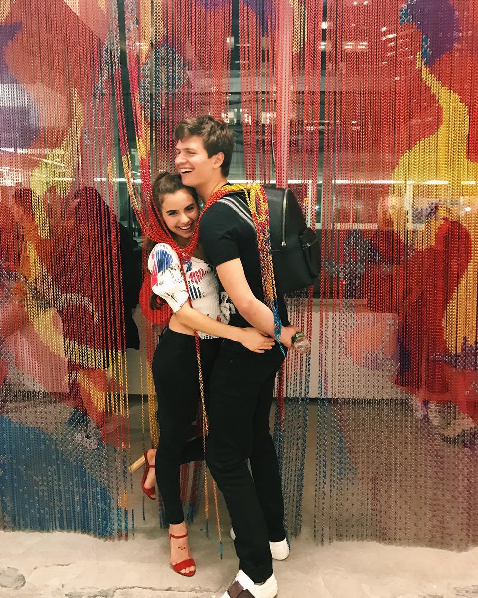 ChooseOne___'s tweet image. #RelationshipGoals Ansel Elgort &amp;amp; Violetta Komyshan 💘
