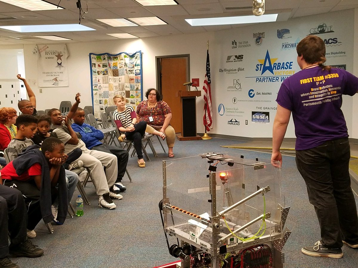 Robotics3359's tweet image. Today, we presented our robot at the Portsmouth CHROME competition! #royalrobotics