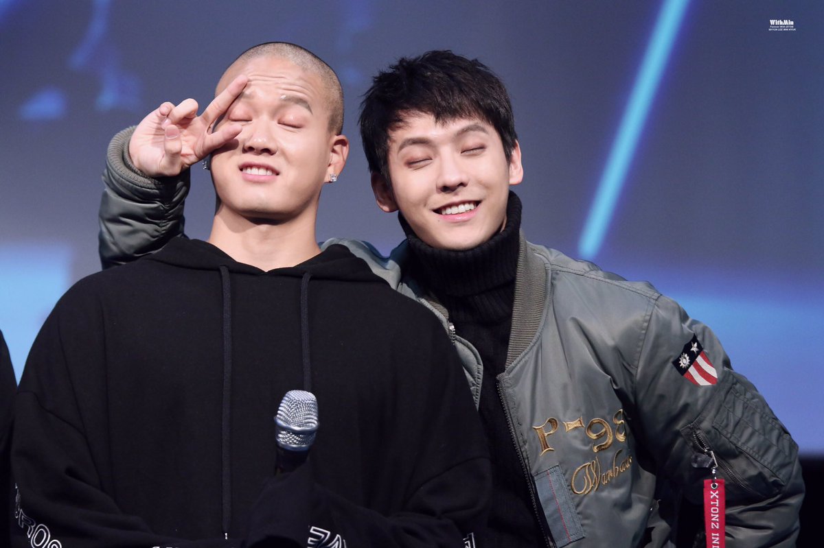 btobsmiles's tweet photo. 💙 minhyuk &amp; peniel 💙 https://t.co/suwI4xYHQU