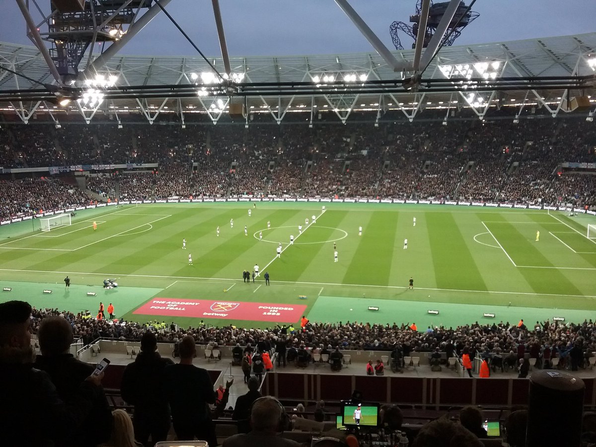 BroadcastMoose's tweet photo. Spurs get us underway, no more comp guesses #moosehammers https://t.co/vFJXlNSSei