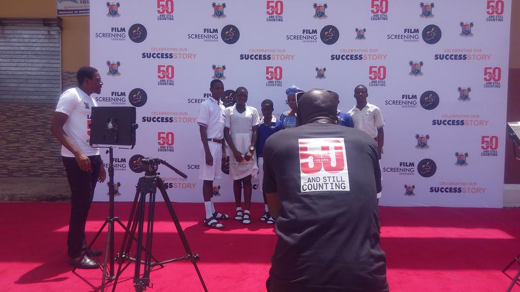 Kids at Faaji Agba screening in Ikorodu. Lagos @ 50. #faajiagbadocumentary #singingtreefilms #jazzholelagos