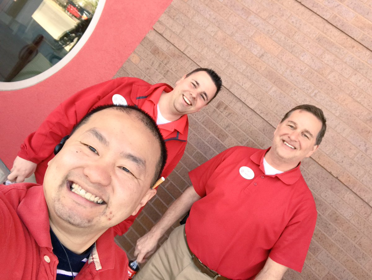 #bestfridayever at midway with these two. @TiffMisk <a href="/the_bri_mac/">Bri</a>