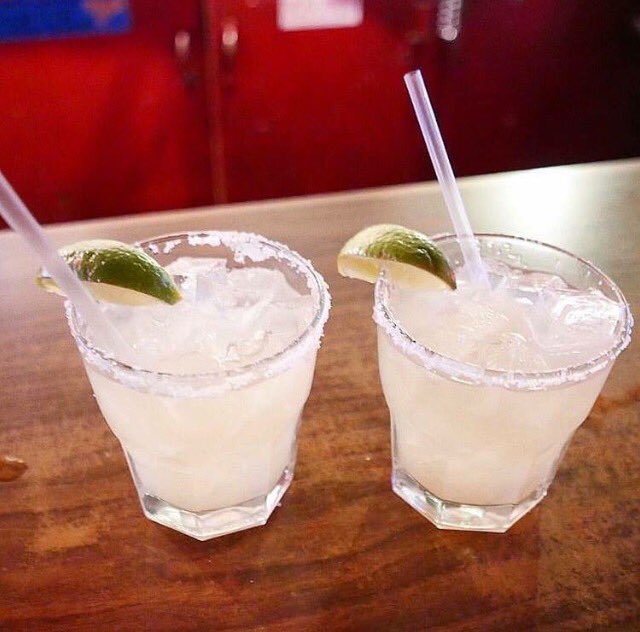 Happy Cinco de Mayo! Celebrate with an Eddy Rita made simply with Herradura Silver, fresh lime juice and agave. Salute! 🎉