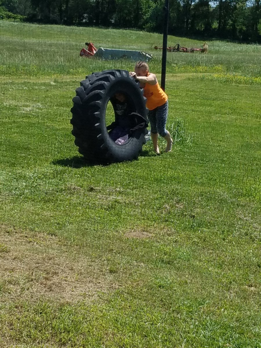 Lemon_Slabaugh's tweet image. Country babysitter
#NoTechnologyNeeded