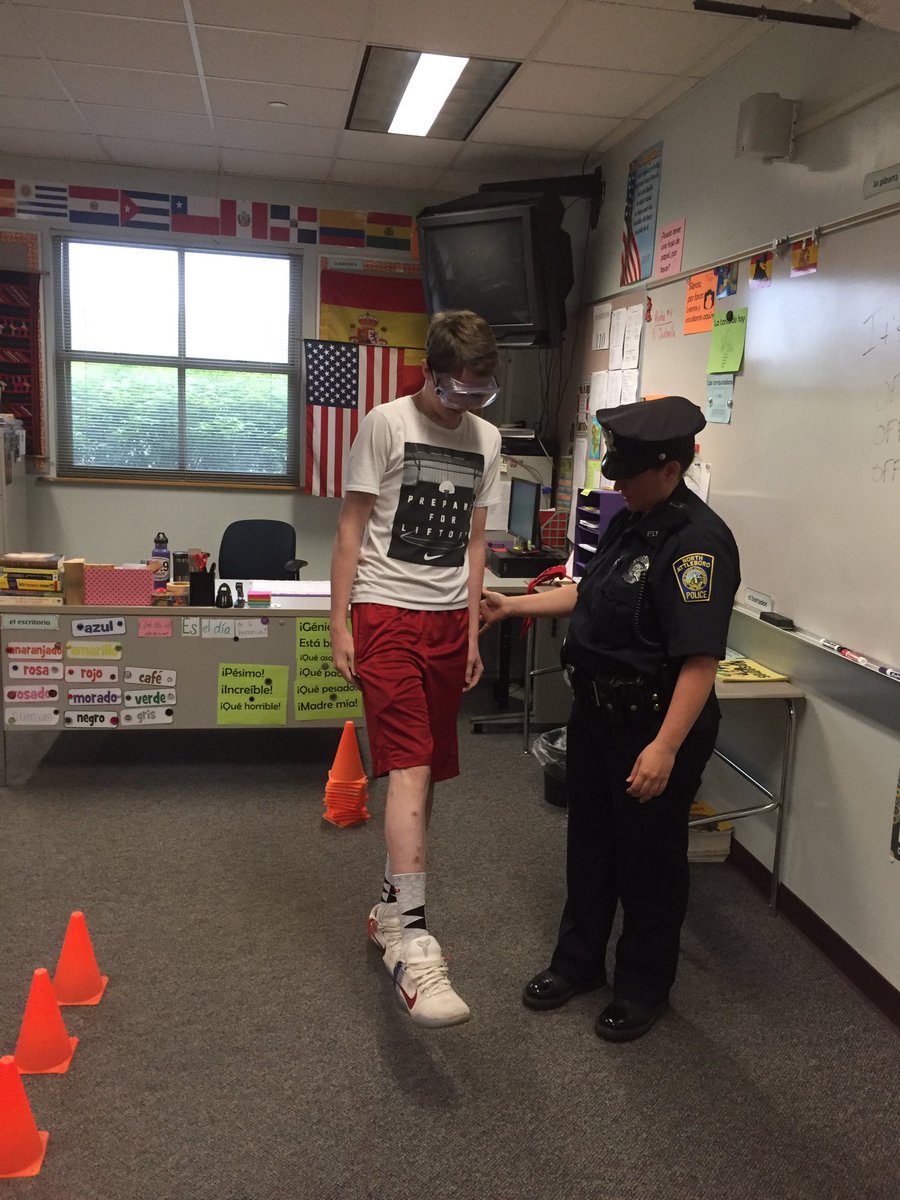 KCA838's tweet photo. Officers Crosman, Cannata, &amp; Vigorito teaching NA Middle School Students at Heritage Day. https://t.co/KQrU1sDXWK