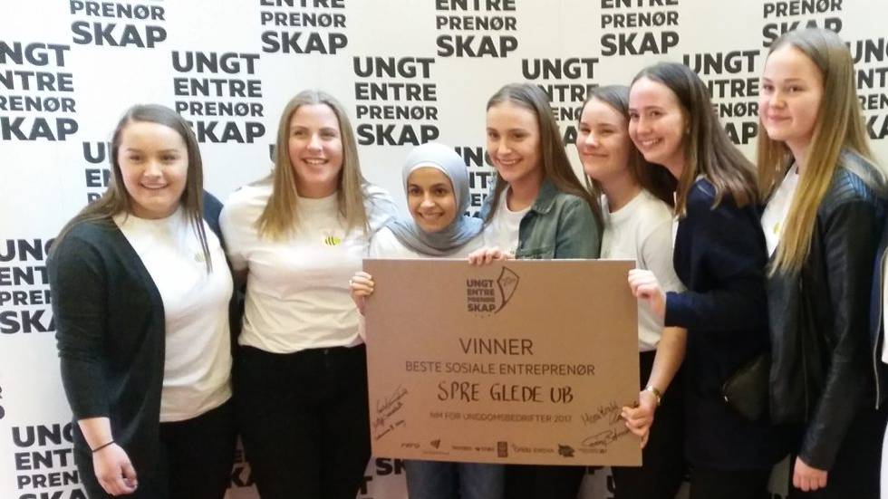 UETrondelag's tweet photo. Norges aller beste sosiale entreprenører heter #Spre_Glede_UB og kommer fra Verdal'n!! #NM_UB #Verdal_VGS https://t.co/gVJYTWiRcT
