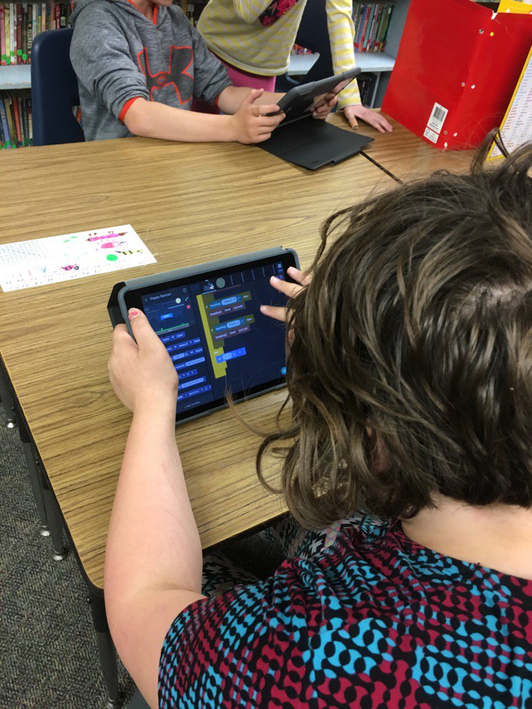 DeniseBusch1's tweet image. #writingcode with @tickleapp #mphawks
