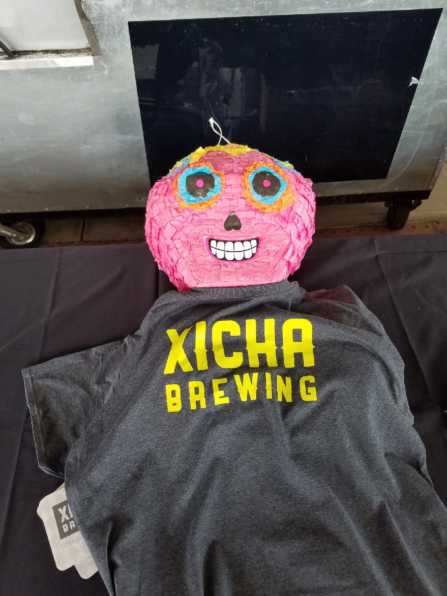 Come get your obligatory Cinco de Mayo tacos. We have barbacoa, pollo, and pork belly tacos ready for you. #cerveza #comida #cultura