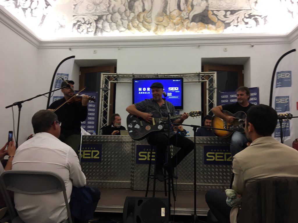 Y música en <a href="/hora25/">Hora 25</a> con Projecte Mut
