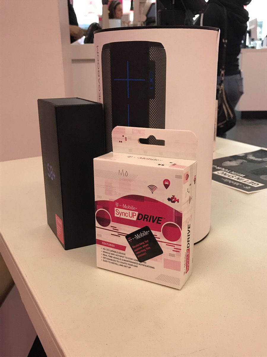 It's a package deal here at Unioncity for #SyncUpDeMayo!!!  #LuckyNumber7SyncUpsSold <a href="/Cmorais80/">Carlos Morais</a> <a href="/JonFreier/">Jon Freier</a> @jtar24