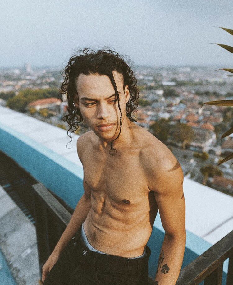 KevinCroes's tweet image. The one who got Inspired being Inspirational - D F W

@Twitter