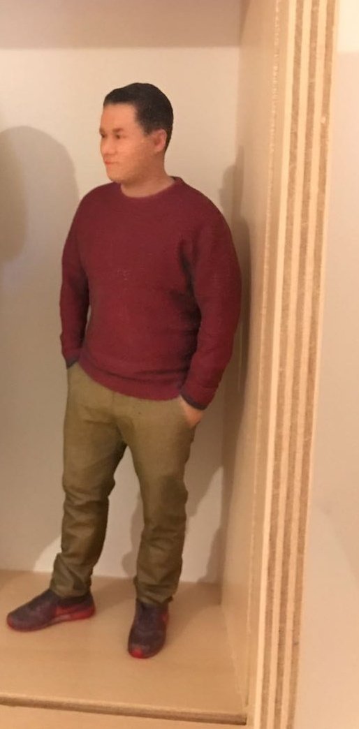 robvegas's tweet photo. Mich gibt es jetzt auch als Figur. #YouLittle https://t.co/yyTRpACMxD