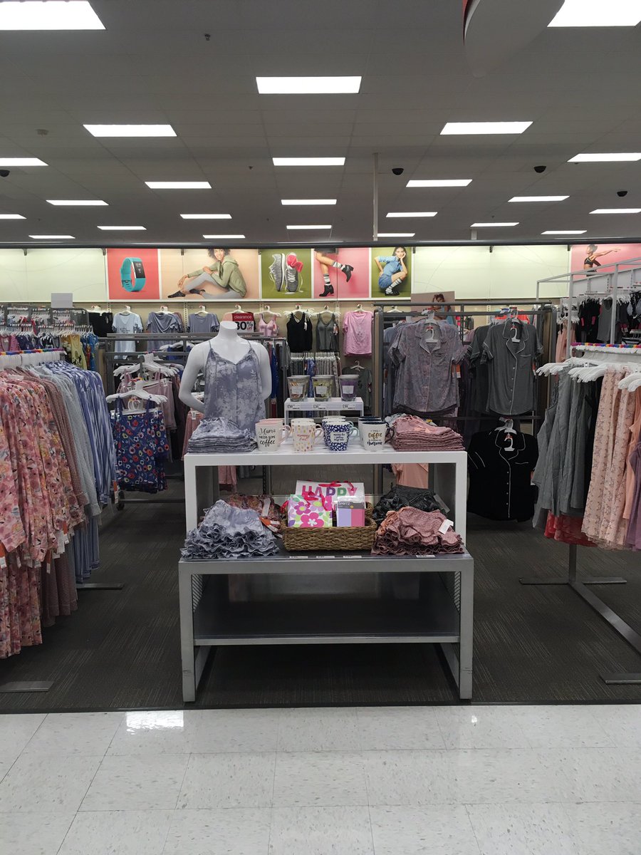 Ashlieoleary's tweet photo. Sleepwear is Mother's Day ready!! 💐@DES_TGT @rickbarnett69 https://t.co/m9ctnVMbW9