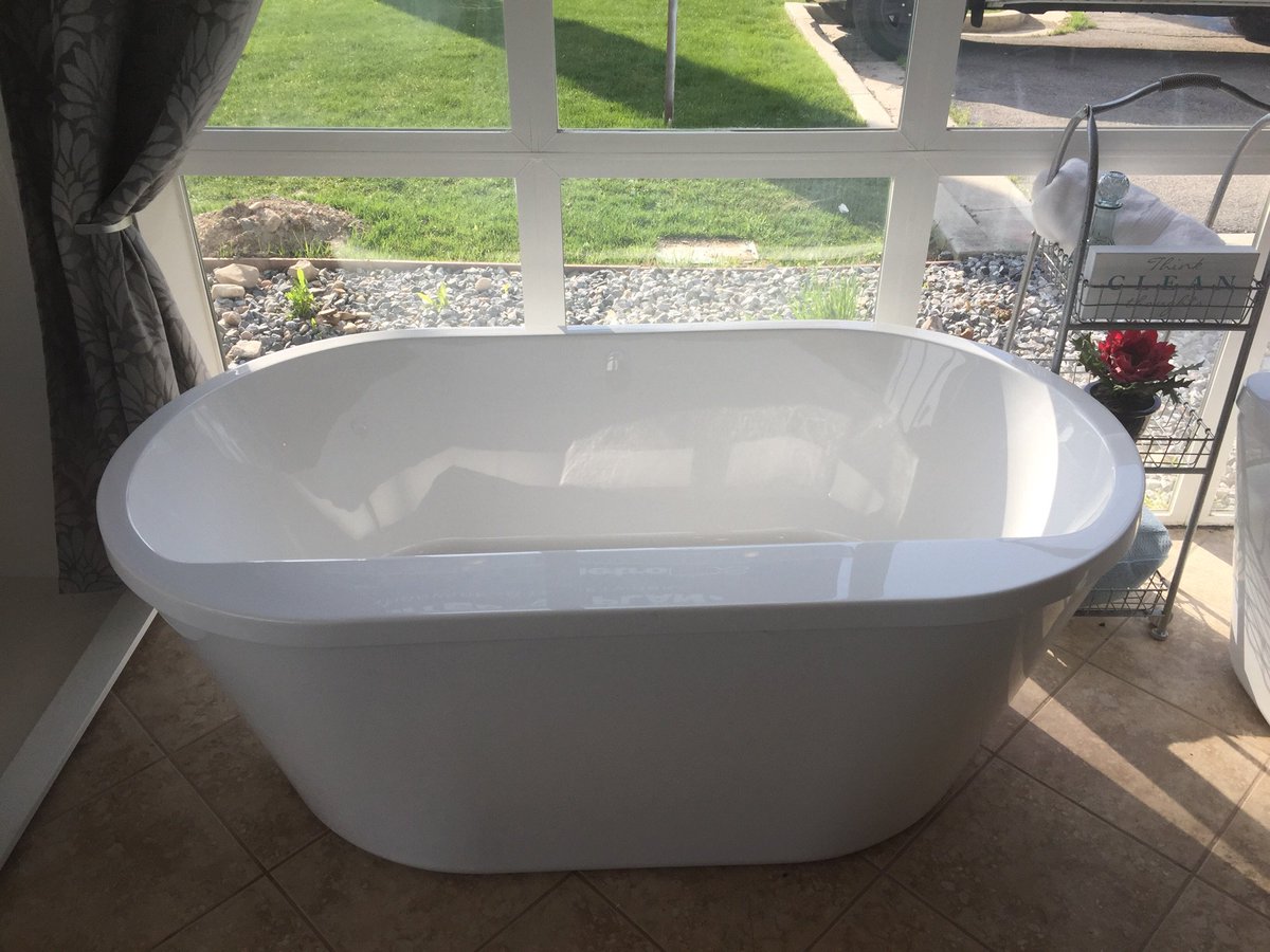 BatheNaked's tweet photo. Our new 66" two-piece freestanding tub! #InteriorDesign #DIY #BathTime https://t.co/dvhPm2GrYr