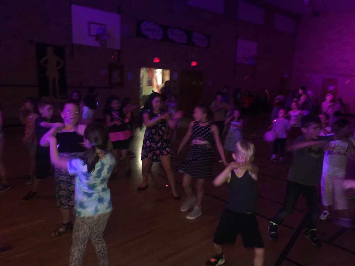 Connaughtcomets's tweet photo. Having so much fun at our Spring Fling! #DancingUpAStorm https://t.co/5I9fFNbEpg