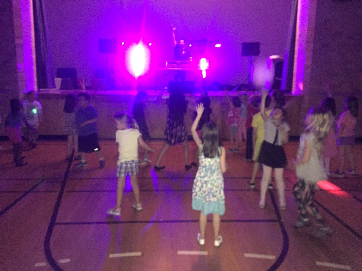 Connaughtcomets's tweet photo. Having so much fun at our Spring Fling! #DancingUpAStorm https://t.co/5I9fFNbEpg