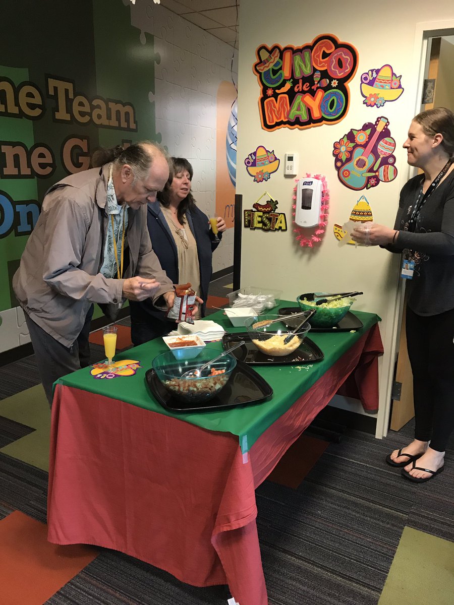 BOTHELL_CC's tweet photo. #BothellParty #LifeAtATT #AwesomeATSD #CincoDeMayoBothellStyle #FunAtWork https://t.co/97ihahqeB1