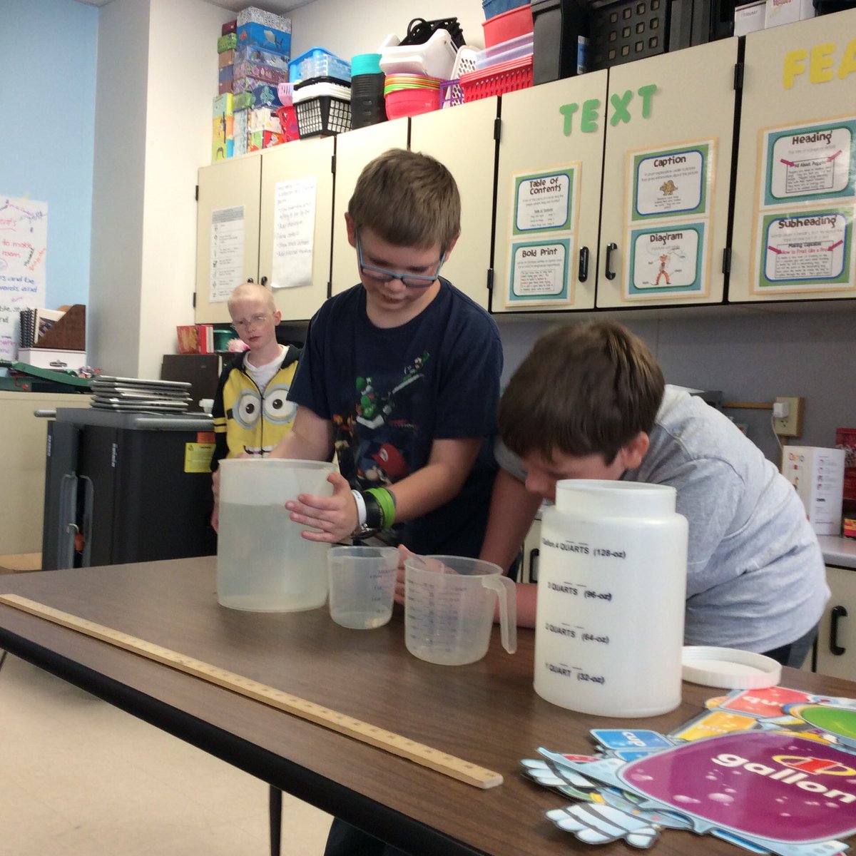 MrsCrubelsClass's tweet photo. Students as teachers. https://t.co/aOCzDgk3JN