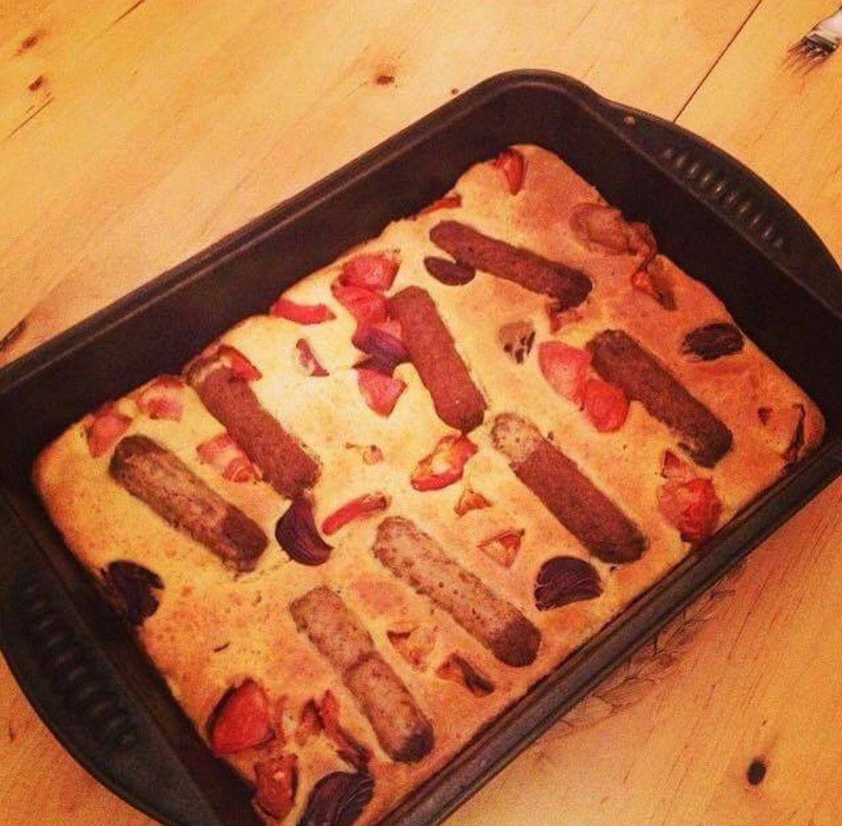 sarano4471's tweet photo. Hi @GordonRamsay what do you think of my husband's toad in the hole? It's veggie and he's very proud. Please overlook the ugly filter!#yum https://t.co/8vTfvVauB6