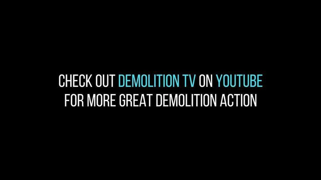demolitionnews's tweet photo. #demolition #wrecking #demolish #construction #constructionequipment #excavator #digger #dismantling #deconstructi… https://t.co/eOji5dIXsL https://t.co/as3pElSFMU