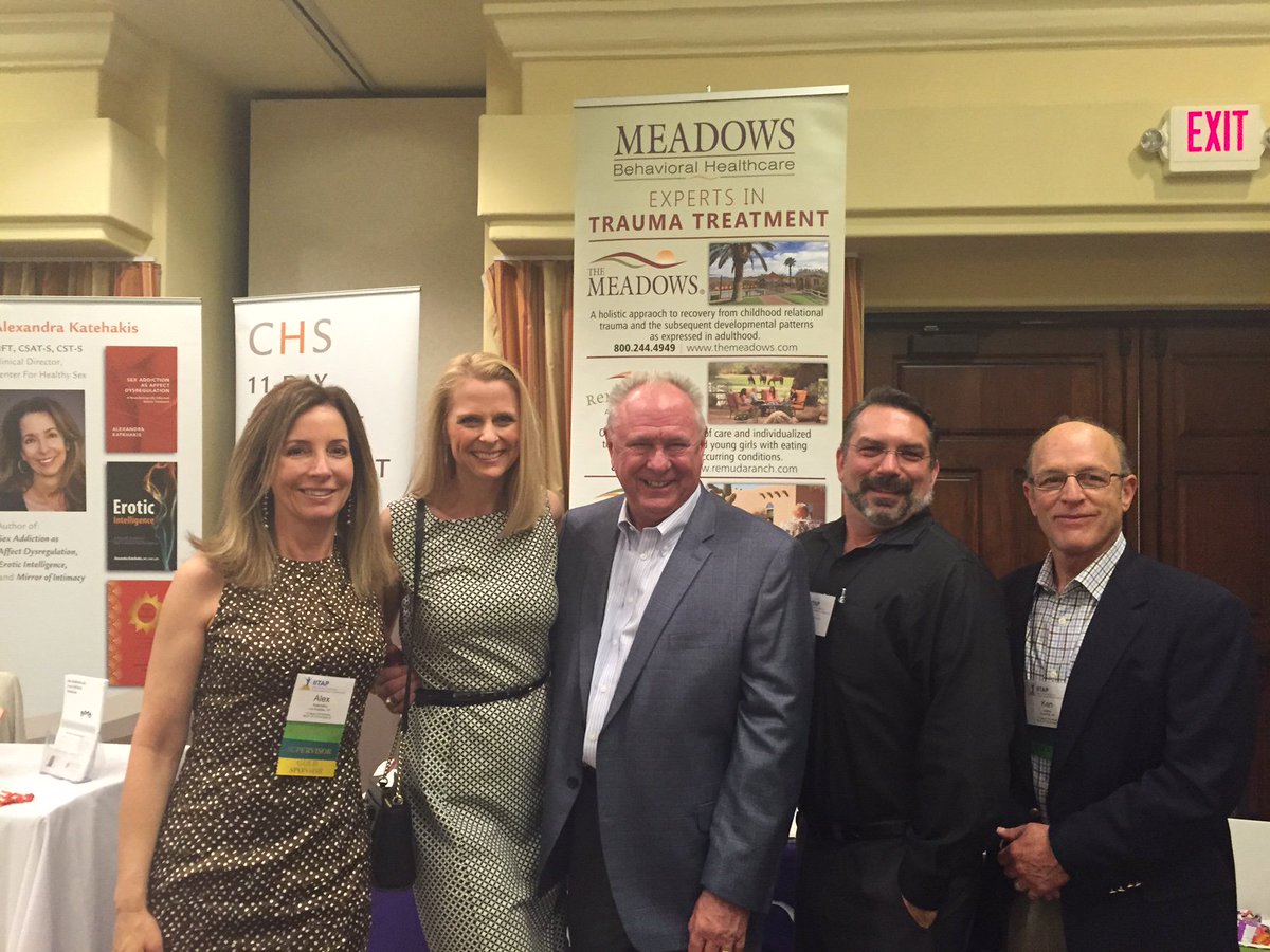 meadowsrecovery's tweet photo. A meeting of The Meadows' minds at #IITAP2017! These are the leaders of #sexaddiction treatment and workshops for men and women. #recovery https://t.co/mPXwtn6Upd