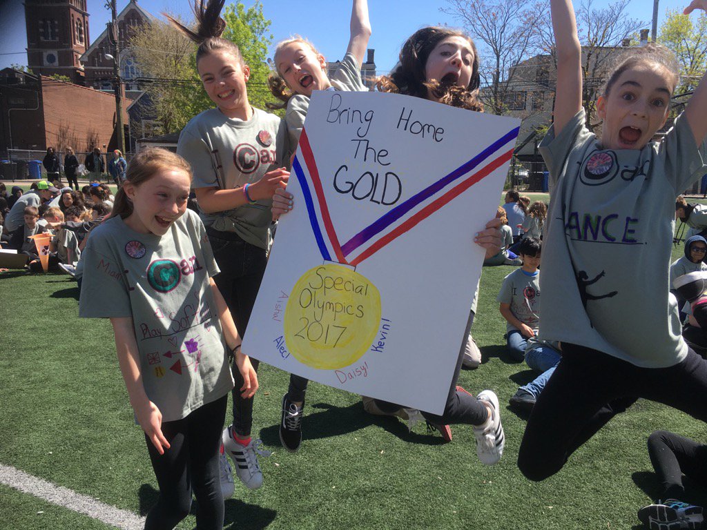 MsMVisser's tweet photo. Some beautiful cheering today for our Special Olympians. 😍😜🤗🏅@CoonleyES https://t.co/JzKI20OCCJ