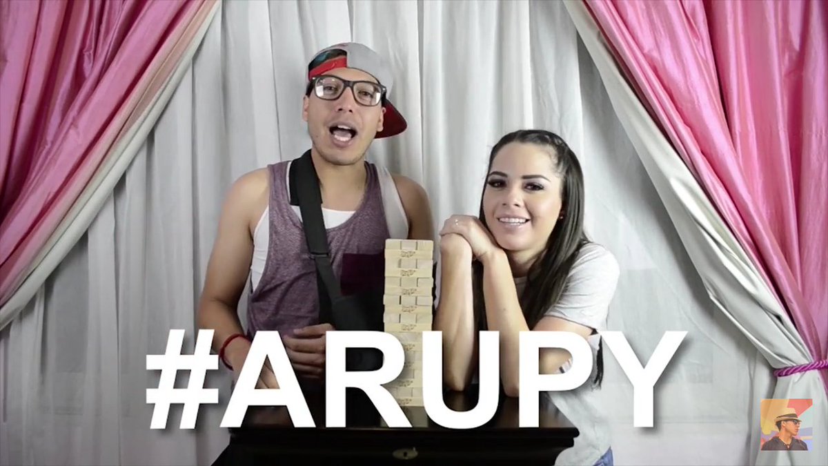 aroopy_love's tweet photo. Porque pusieron Arupy si es AROOPY!! 😂😑
#SemanaAroopy 
Me encantan 😍 https://t.co/6zCb2Xmyrr