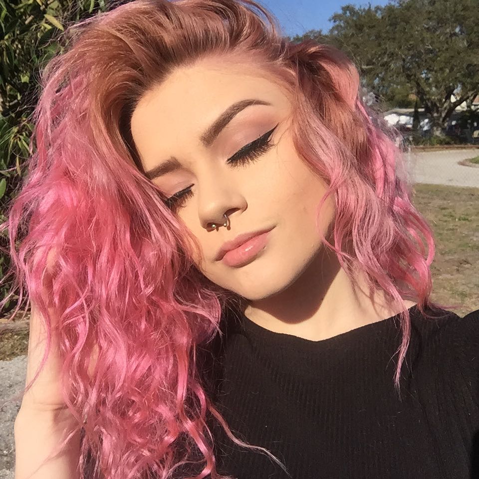 ChooseOne___'s tweet image. Choose one 🌈