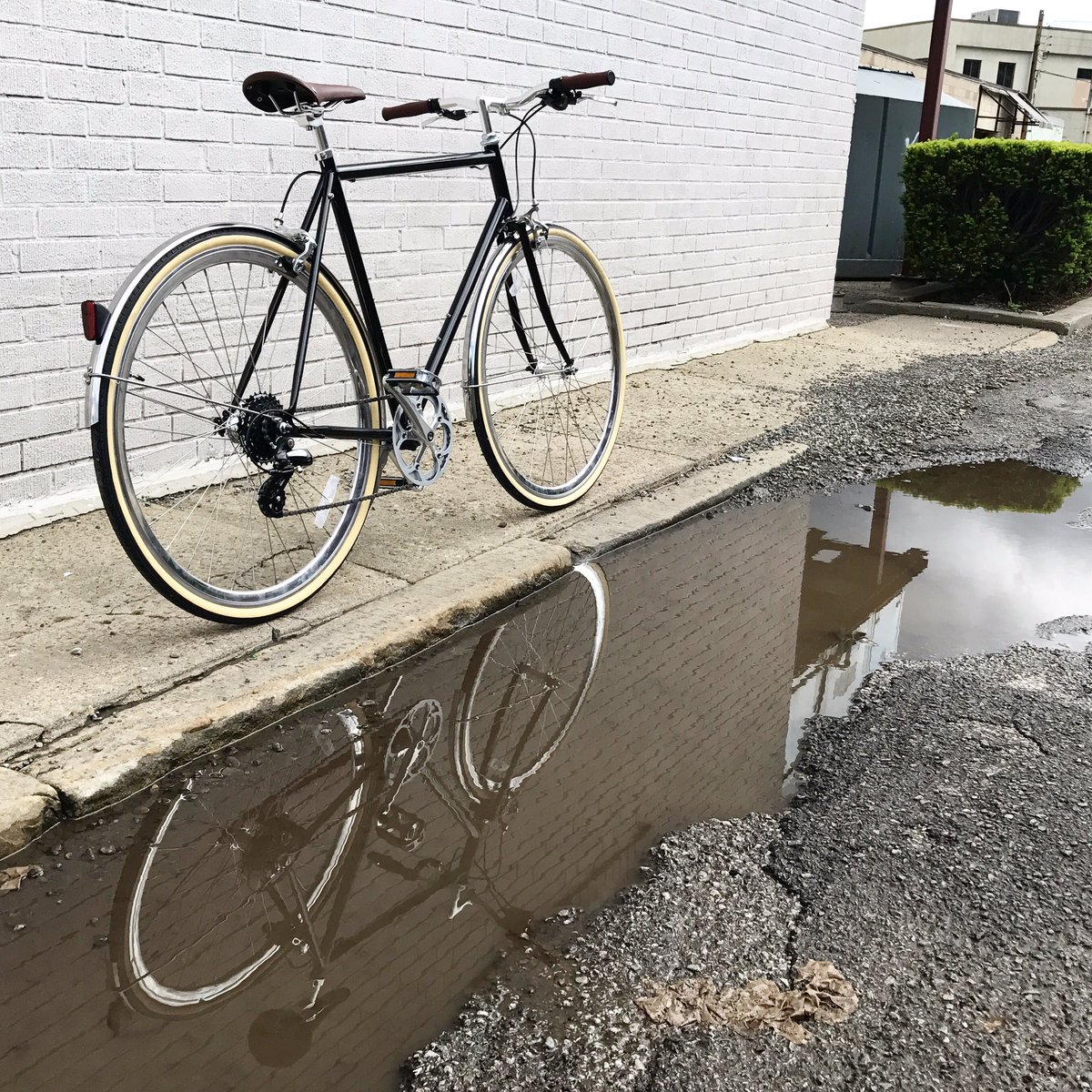 Cruise around town on this 8-speed Odyssey for only $369. Also available as a step-through!