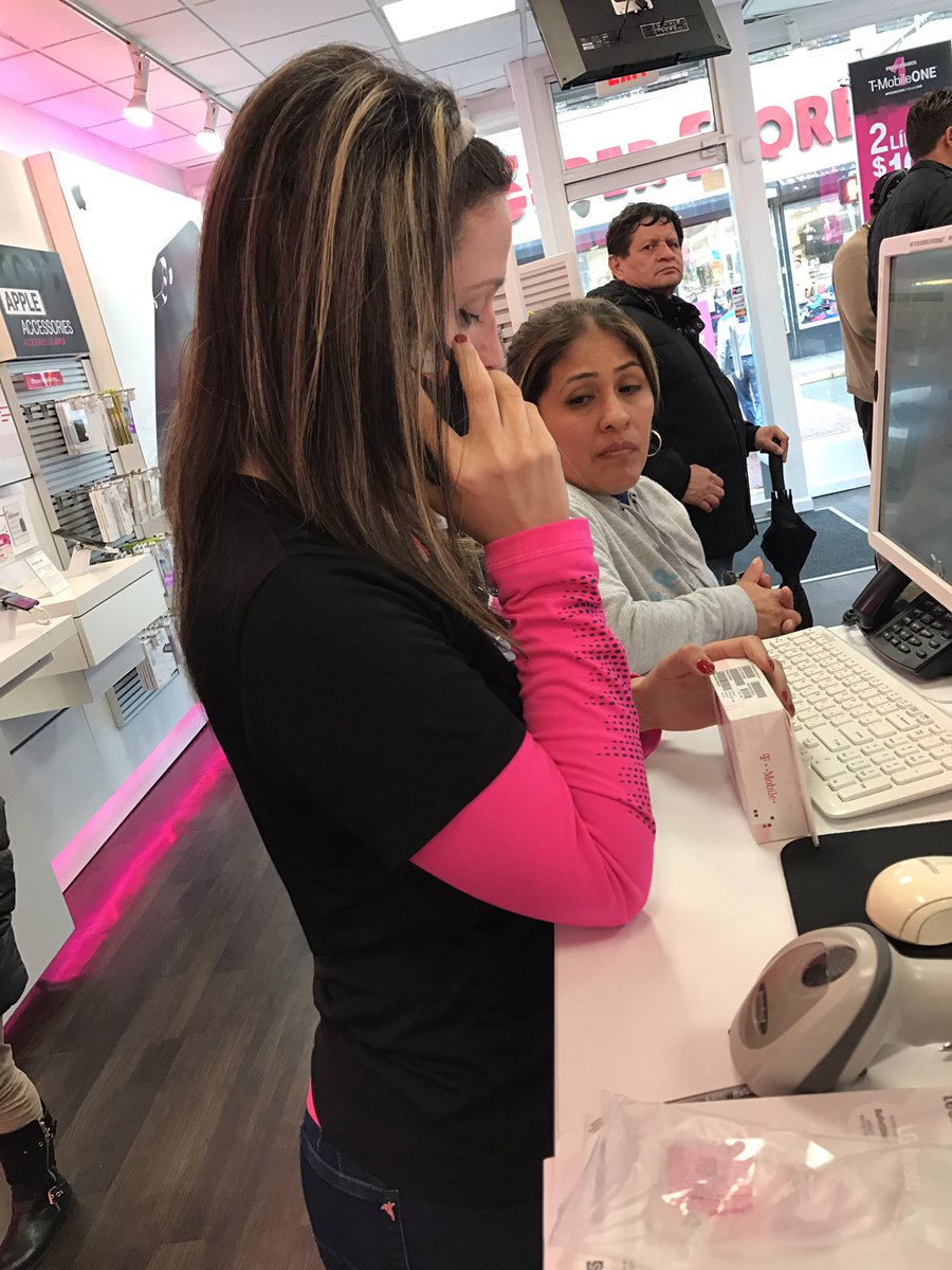 Luz still hard a work with her 3rd SyncUp Sale out for #syncupdemayo  #10SyncUpsSold #Unioncity <a href="/JonFreier/">Jon Freier</a> <a href="/Cmorais80/">Carlos Morais</a> @jtar24 <a href="/thayesnet/">Terry Hayes</a> 🎉🎉🎉