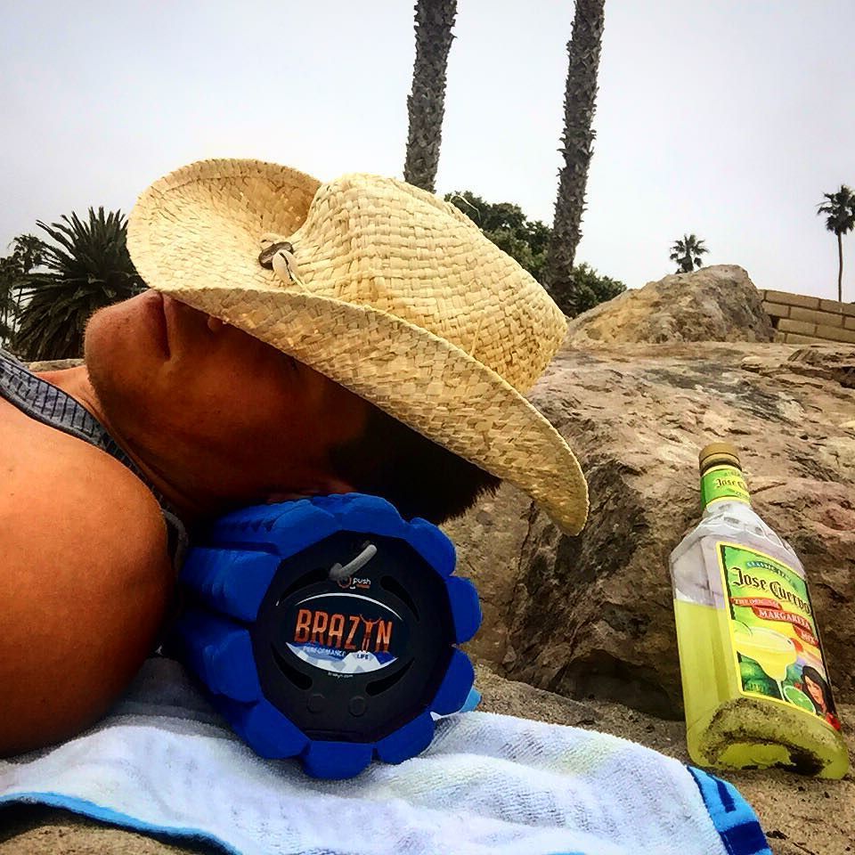 Brazyn_Life's tweet photo. Good thing we can use a foam roller to recover from #cincodemayo #bebrazyn #foamrollfriday #fridayvibes #beachlife… https://t.co/3Sngeg3lKm https://t.co/h2OOAYhpDJ