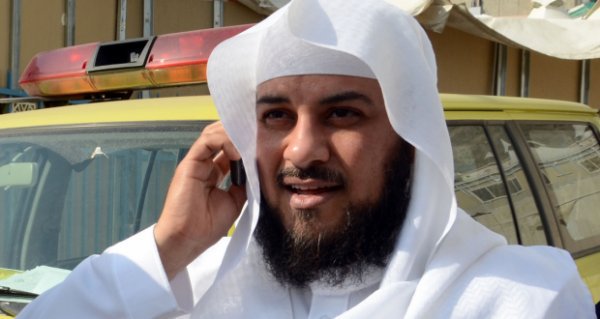 ashraaf_alsaad's tweet photo. الو فضيلة الشيخ #العريفى انا اشرف السعد الداعية الإسلامى زميلكم الله يسترك ابعتلى حد بسرعة عشان فى ملايكة نزلوا عن��ى هنا فى المستشفى https://t.co/b1BevugvuJ