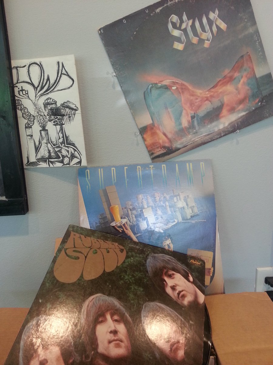 ICBrewlab's tweet photo. Vinyl weekend at the Brewlab!  Bring 'em. https://t.co/f00jDUJUYZ