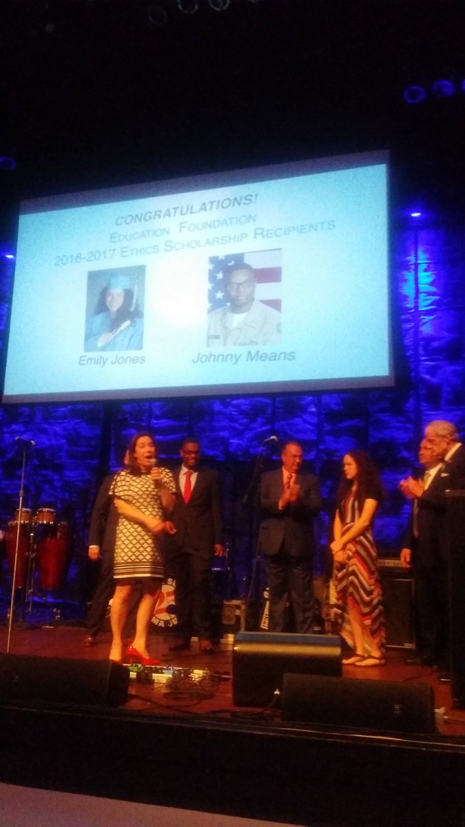 Thank you <a href="/BBBdelaware/">BBB Delaware</a> for awarding me a scholarship. Nice speaking with you <a href="/SenatorCarper/">Senator Tom Carper</a> #netde #delawaremilitaryacademy