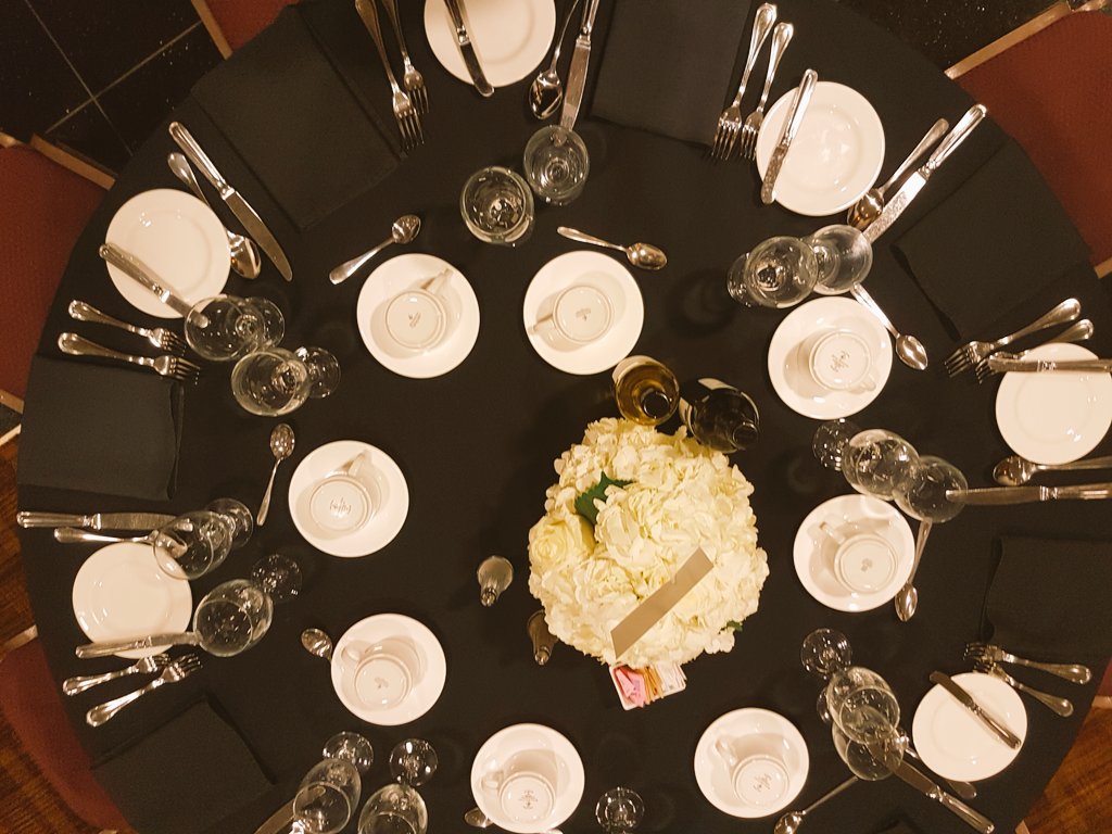 And the scene is set! Enjoy #KWOIAA2017 🍽